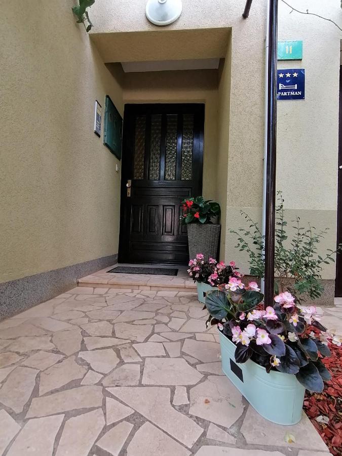 Apartment Oliva 普拉 外观 照片