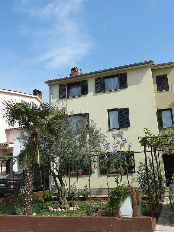 Apartment Oliva 普拉 外观 照片